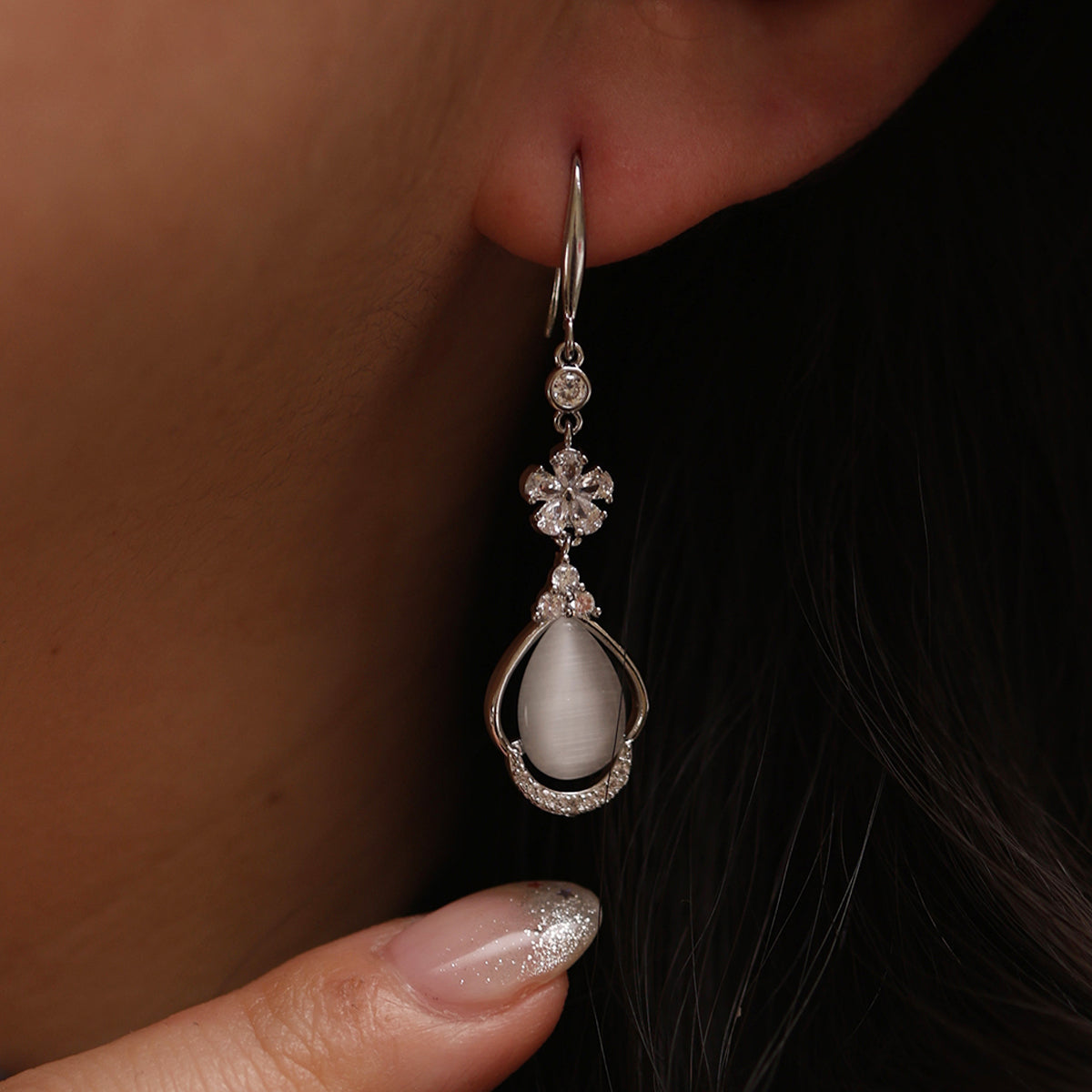 Mother of pearl hook drop earrings