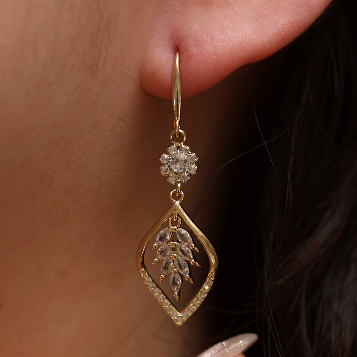 Vine drop sparkle hook earrings