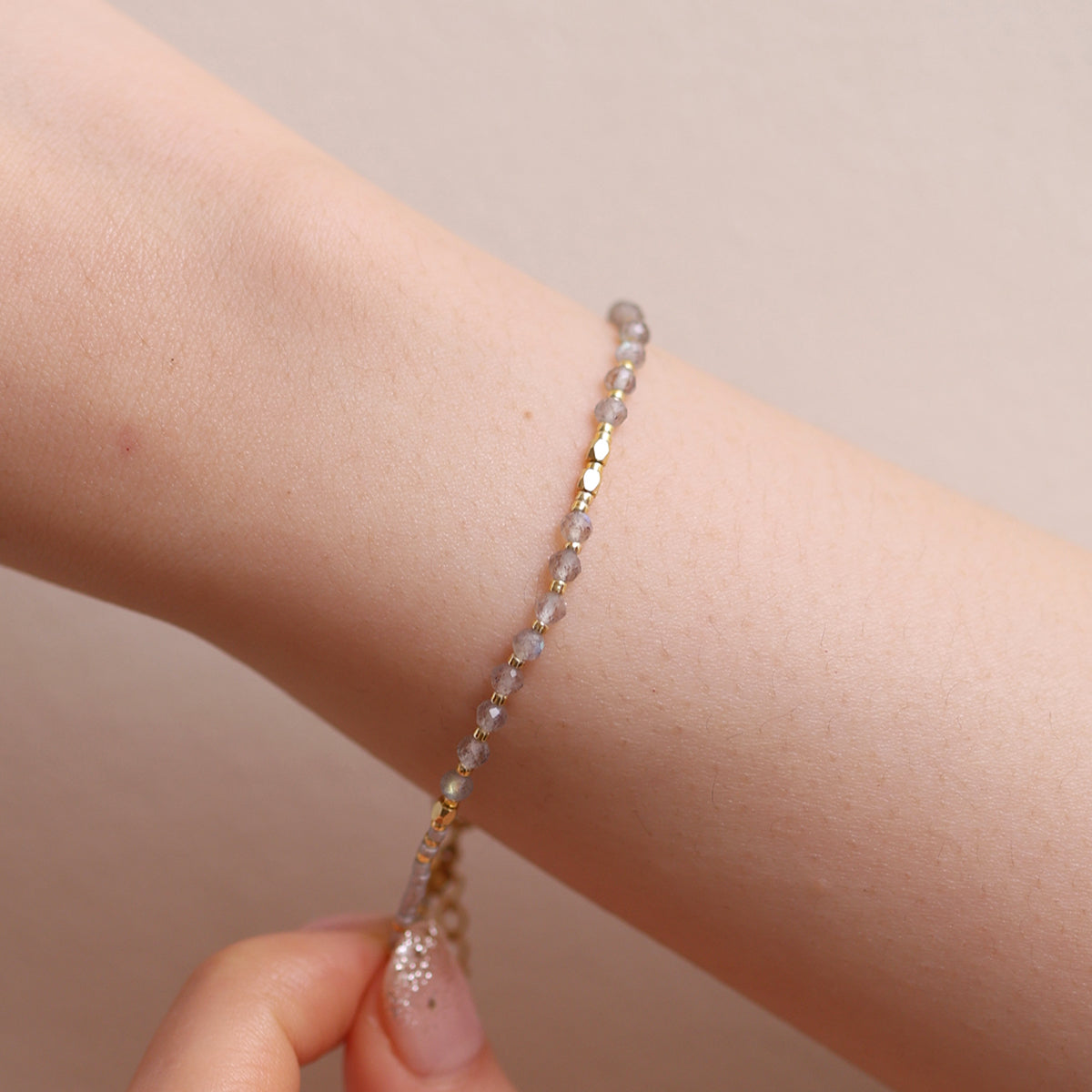 Labradorite beaded bracelet