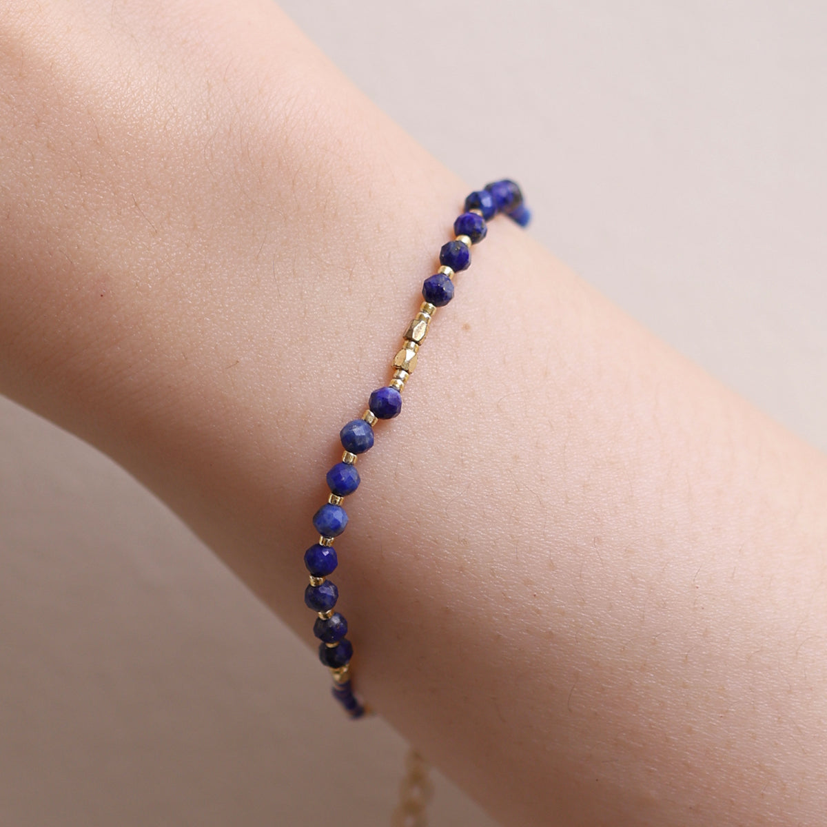Lapis lazuli beaded bracelet