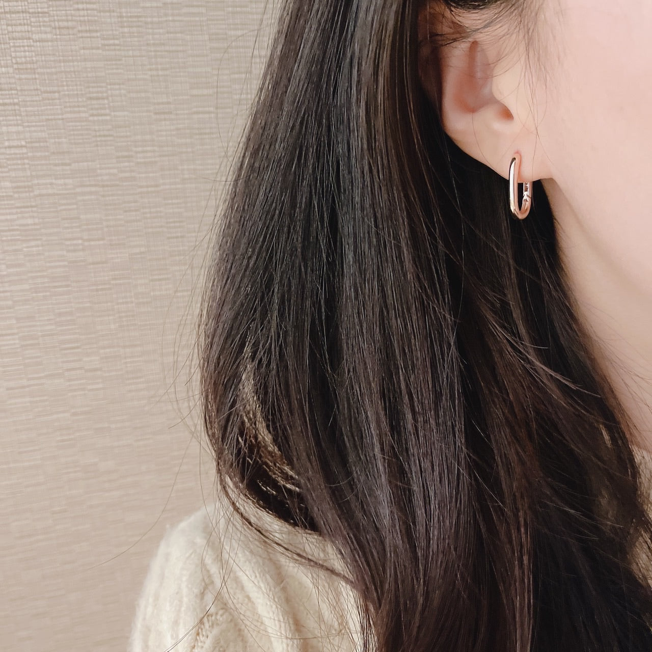 Bold one touch earrings