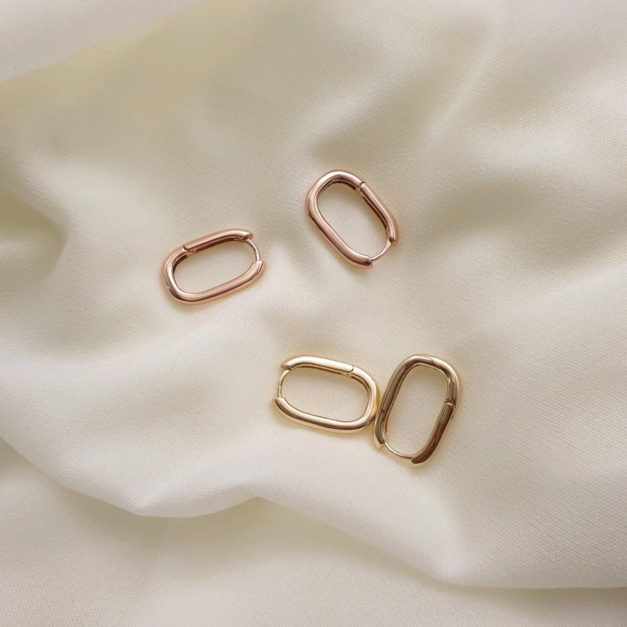 Bold one touch earrings