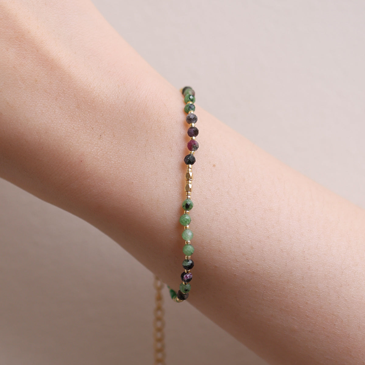 Green onyx beaded bracelet