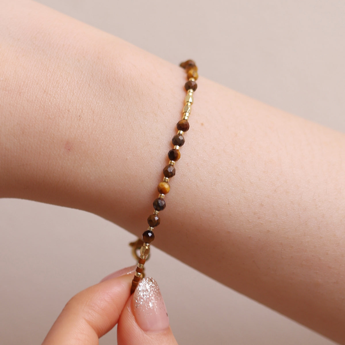 Tiger's eye beaded bracelet