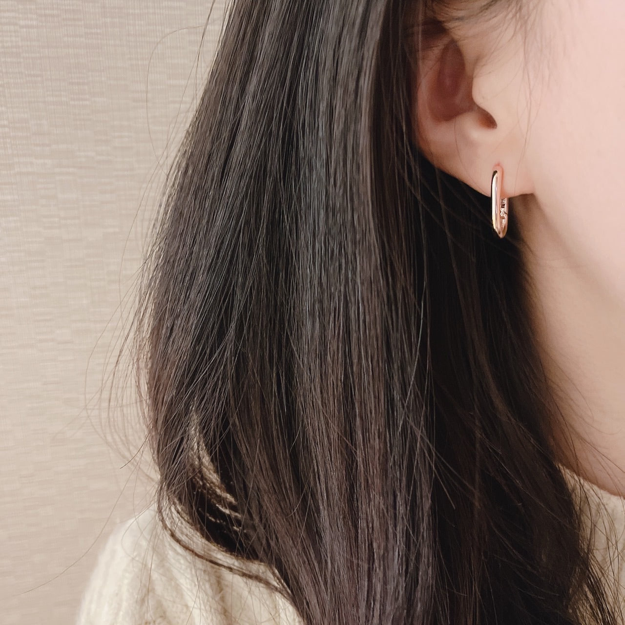 Bold one touch earrings