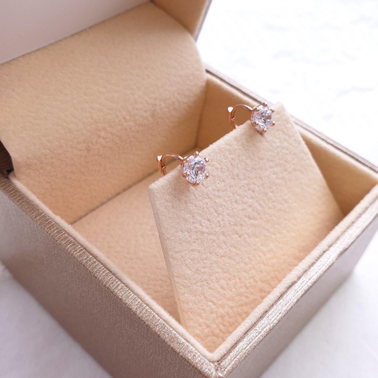 5mm cubic huggie - NABILONDON