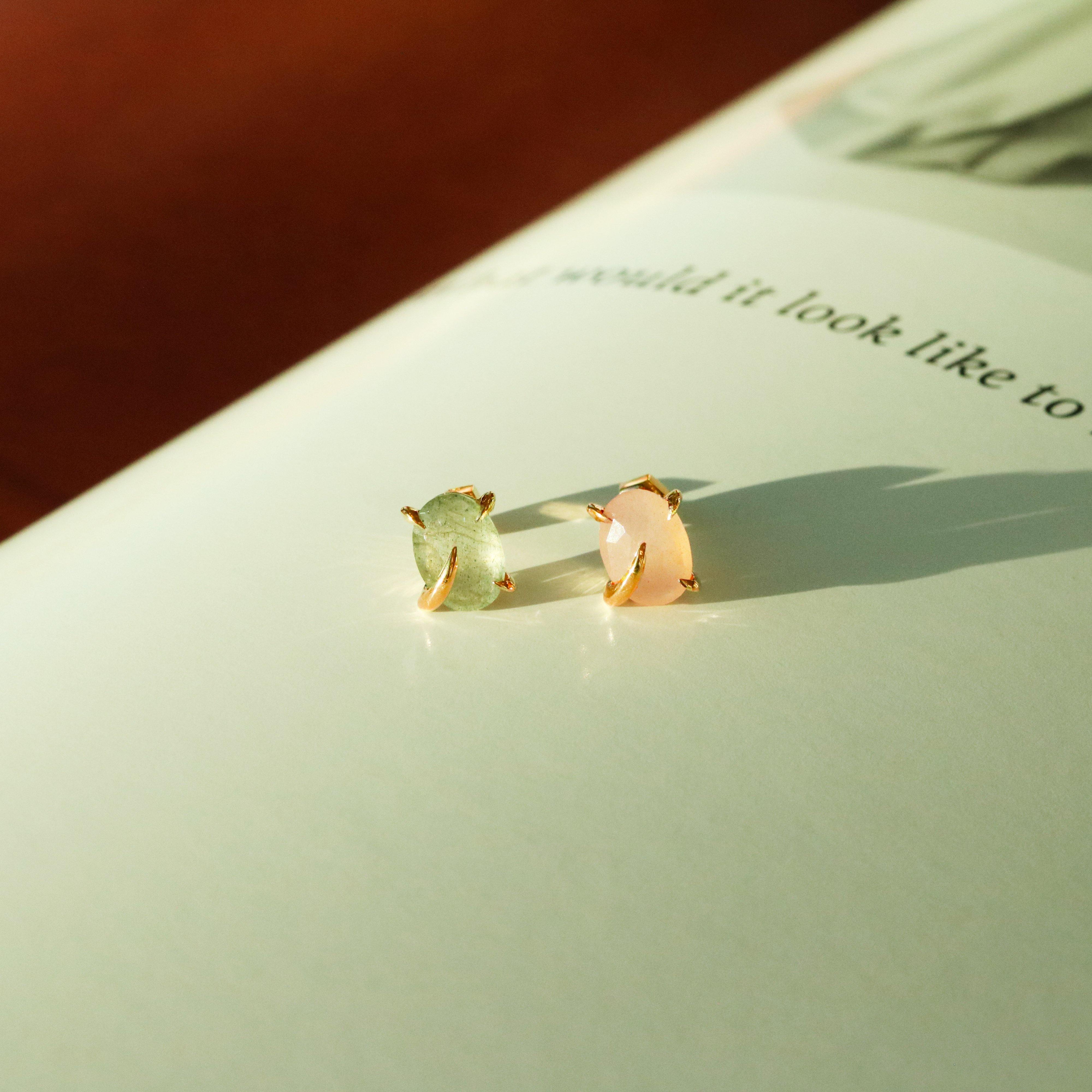 Peach moonstone barbell - NABILONDON